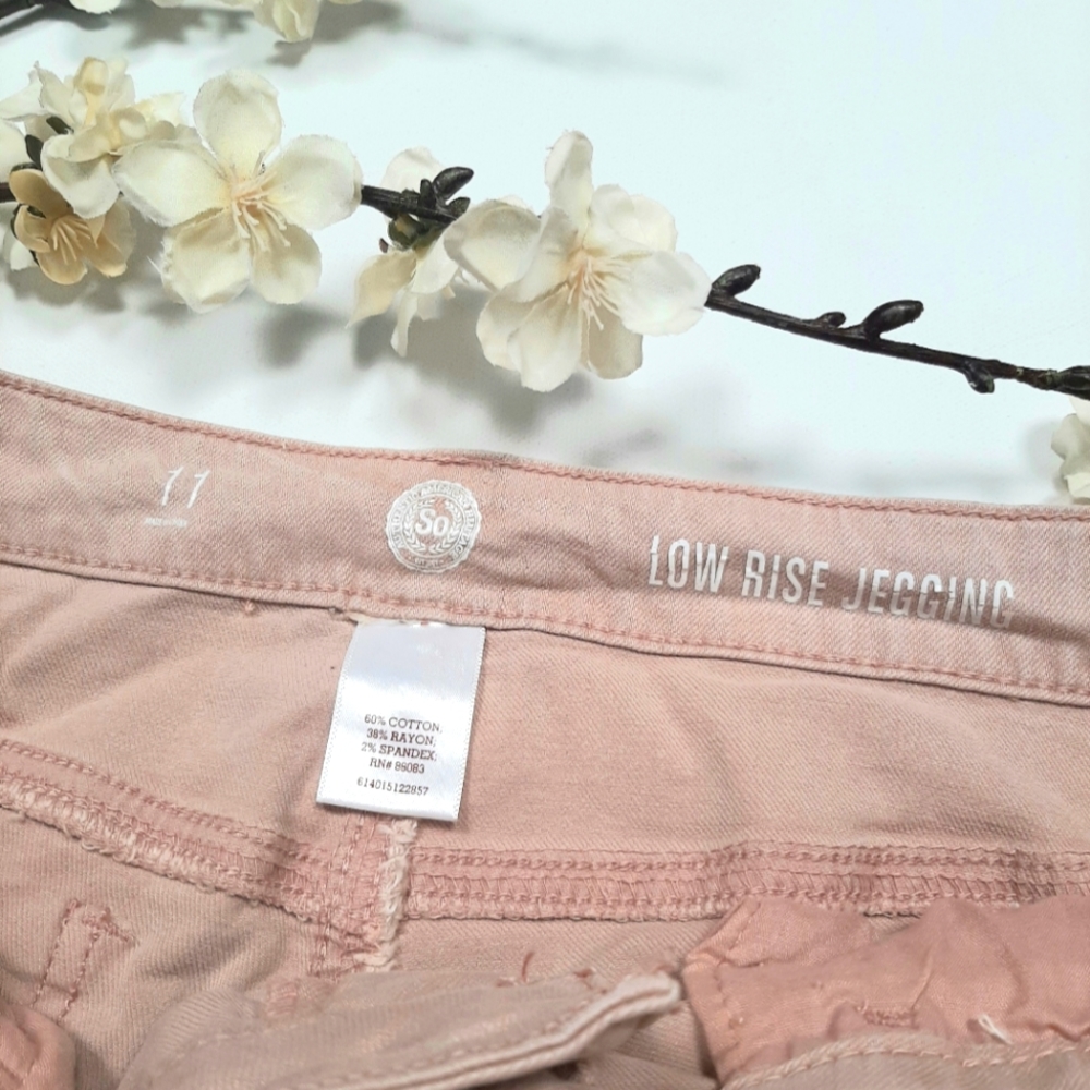 Authentic American Heritage, pale pink, low rise, distressed, skinny jeggings